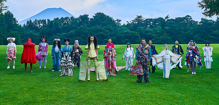 いざ、フジヤマ。／NIPPON GENKI PROJECT 2021／世界遺産ランウェイ in 富士山／World heritage Runway in Mt. Fuji／Produced by KANSAI YAMAMOTO, Inc.